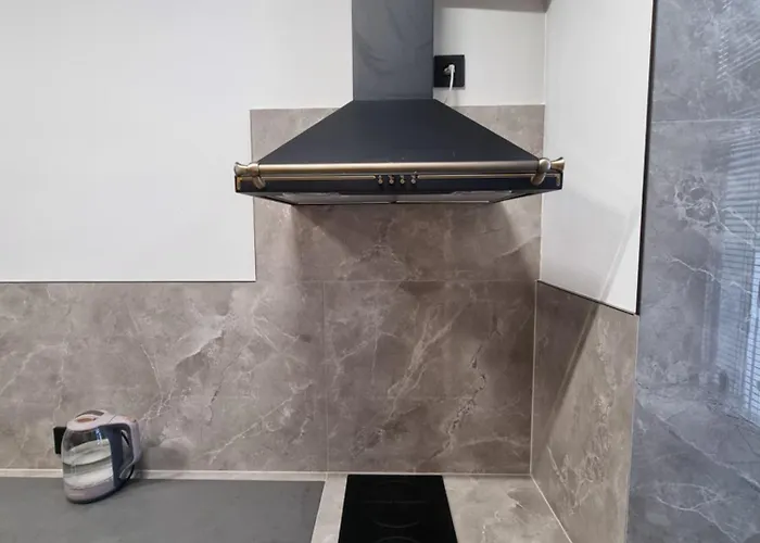 поруч залізничного вокзалу * Львов