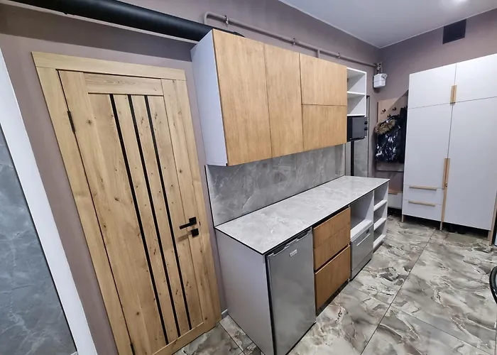 شقة поруч залізничного вокзалу